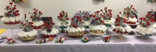 "Christmas cakes" with flowers